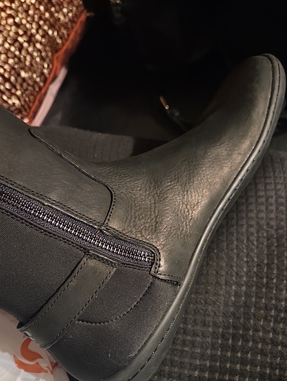 Vivo Barefoot new Black Leather Ankle Boots - Picture 13 of 13